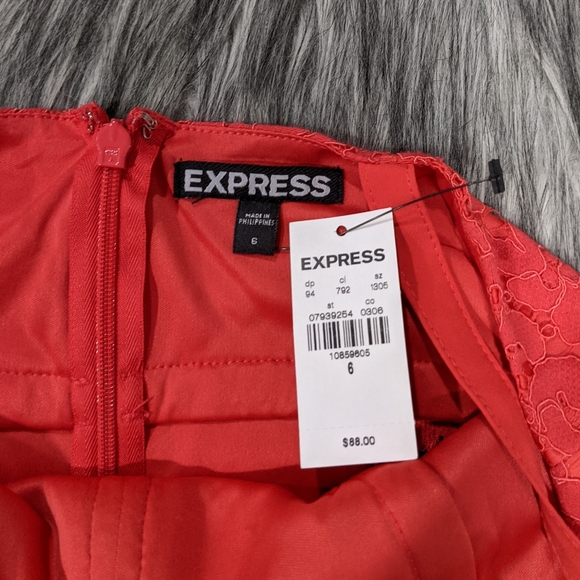 ❤️SOLD❤️NWT Express lacy sheath midi dress - Picture 5 of 9